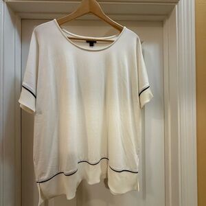 J. Jill Cream Top with Black Accents